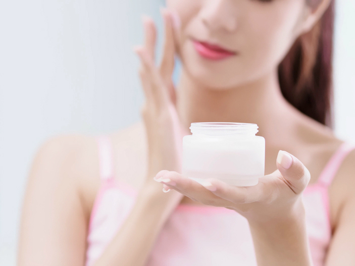 Differences between Nourishing and Moisturizing Creams