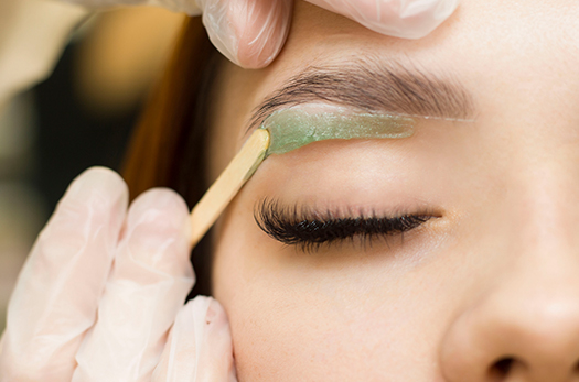 Achieve Your Ideal Look: The 6-Step Process of Expert Eyebrow Waxing